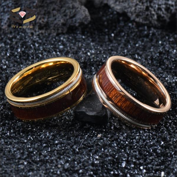Anillo de carburo de tungsteno dorado plano para hombre con incrustaciones de madera de Koa y cuerda de guitarra de 8 mm para fiesta