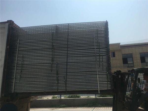 chain link temporary construction fence panels 6FT X 10F Mesh 2 3/8  x 2 3/8 ( 60mm x 60mm ) x 12 gauge wire