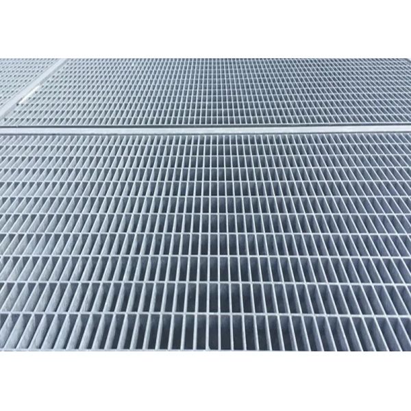 2m or 2.44m Metal Catwalk Grate Welded Metal Trench Drain Grates ISO9001