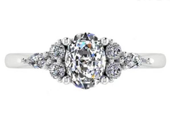 OEM Oval Diamond Engagement Ring , Round White Gold Ring 7.19x5.15x3.17mm size