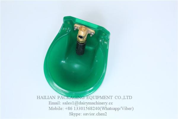 Plastic PVC Goat Waterer farm animal water trough 1 Liter Capacity
