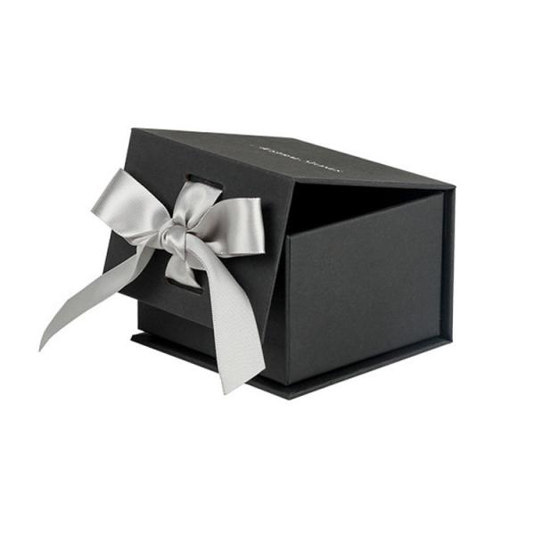 Custom Logo UV Coating Cardboard Flip Ring Earring Packaging Box with Ribbon Design