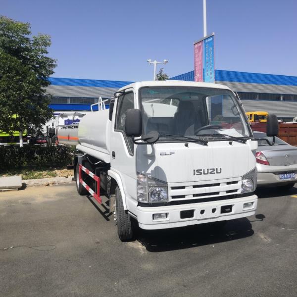 4000L ISUZU 100P Carbon Steel Water Tanker Water Sprinker Truck