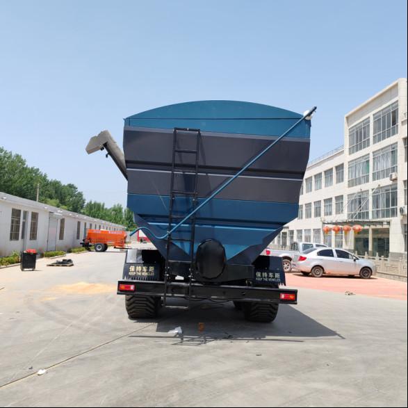 Large Capacity Grain Transport Truck 2.9m Carriage Height For Loading Grain