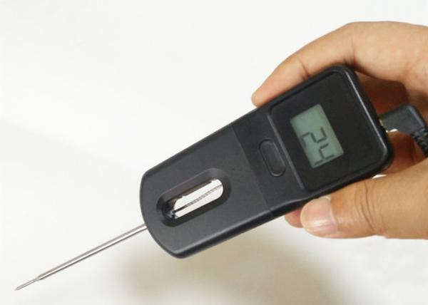 Handheld Bluetooth Barbecue Thermometer / Wireless Meat Thermometer For Grilling