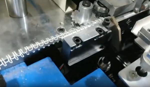 Semi Auto Double Loop Wire Binding Machine Only Need 1-2 Operatos Easy To Adjust High Speed And Stable