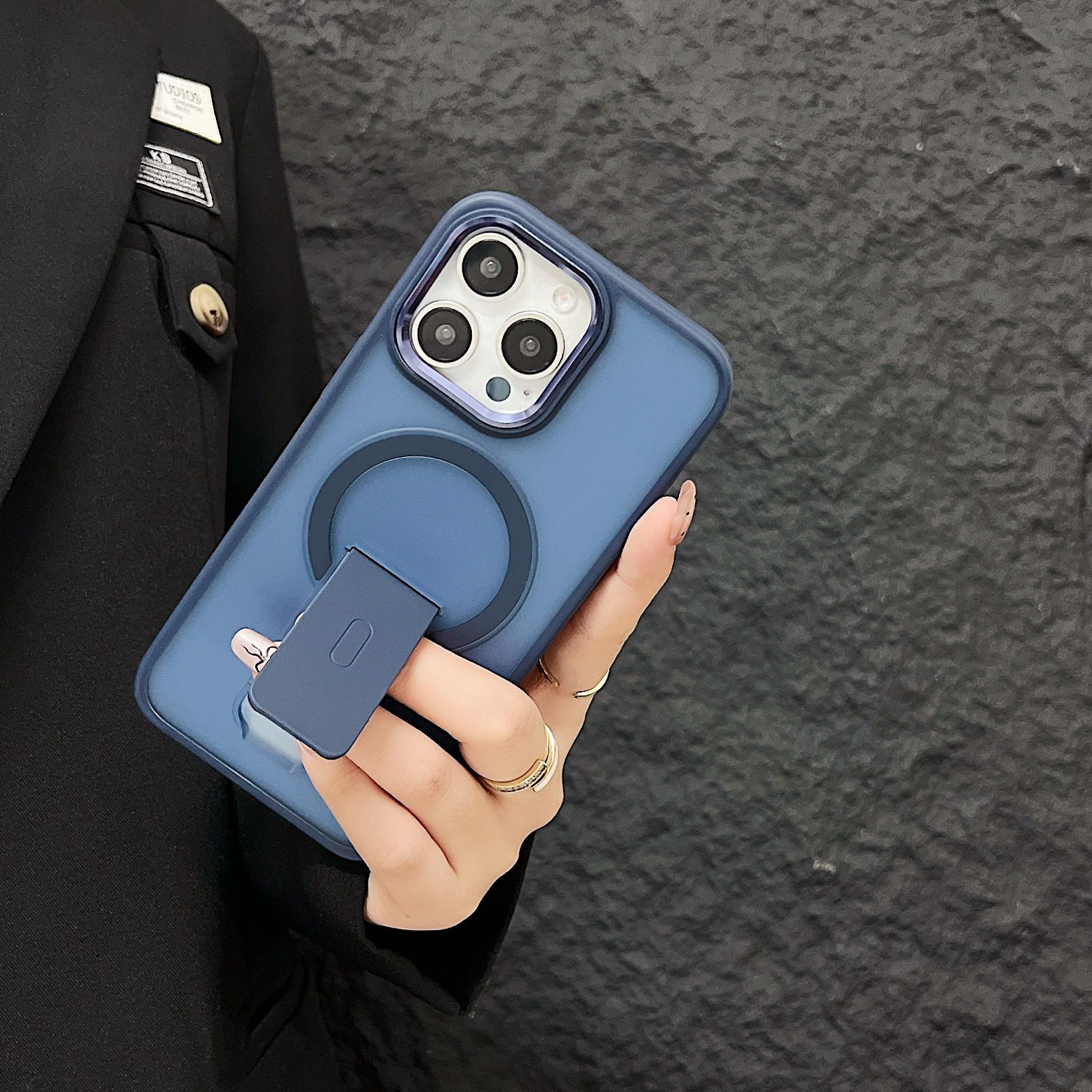OEM Luxury Matte Mobile Phone Case with Holder Skin Feel Cell Phone Cover for IPhone11 12 13 14 15 Pro Max Plus
