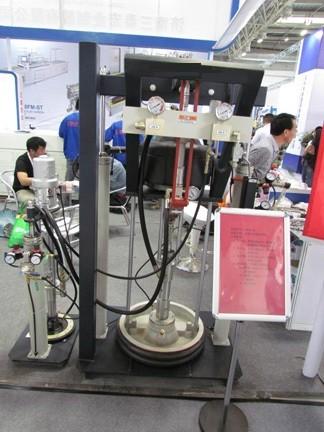 Two Component Pneumatic Extruder Double Glazing Glass Machine Low Noise
