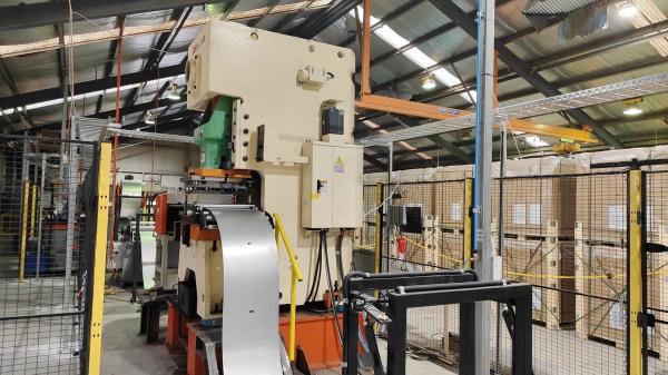 C Shaped Lipped Strut Channel Roll Forming Machine 1.2 - 2.6mm With 22KW Motor