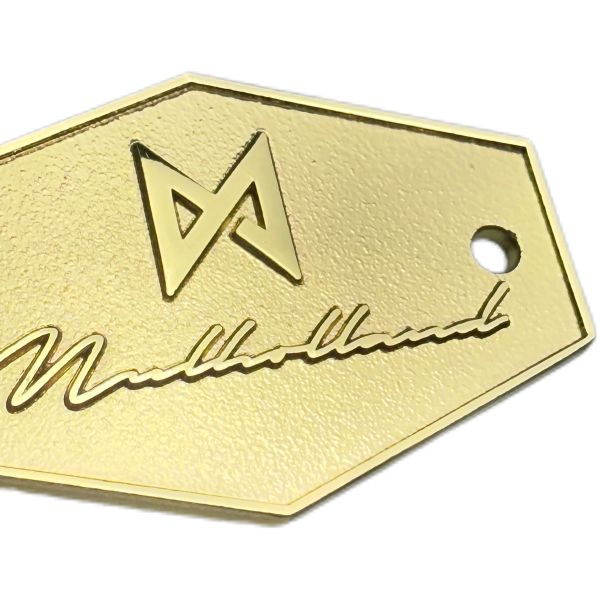 Customized Zinc Alloy Golden Logo With Raised Design And Matte Texture