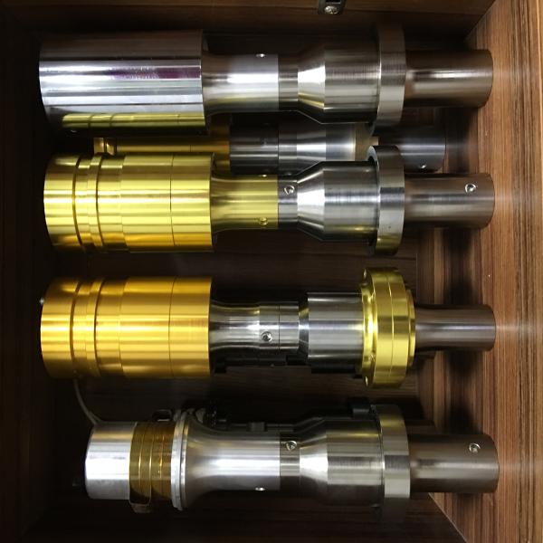 High Performance 20 KHZ Piezoelectric Transducer Ultrasound With Large Amplitudes