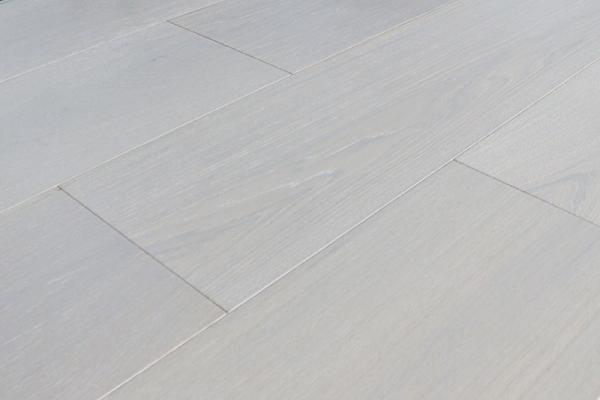 2200x300x20 4MM Top veneer Oak Engineered Hardwood Flooring, Color White Heaven, Brush, UV lacquer