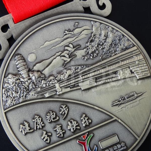 Customized individual metal medals, custom-made honour medals for martial arts competitions, gold silver bronze medal