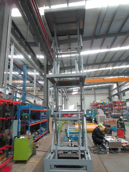 Stationary Hydraulic High Lift Table Scissor Type for Goods Carrying Capacity 200kg Stationary Running Mode Hydraulic