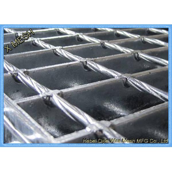 Сверхмощный Серратед сваренный шаг стального прута гратинг для применения дорожки