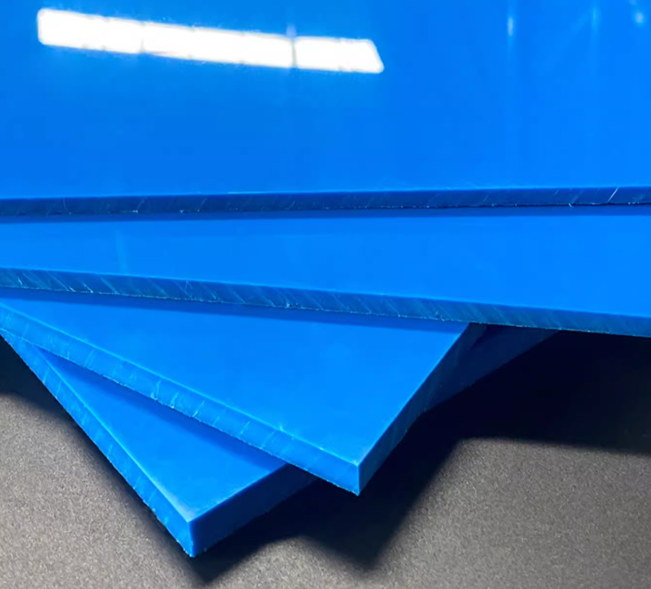 Durable Colored Plastic Sheet with Scratch Resistance, UV Resistance, and Food Grade Quality for Industrial Use
