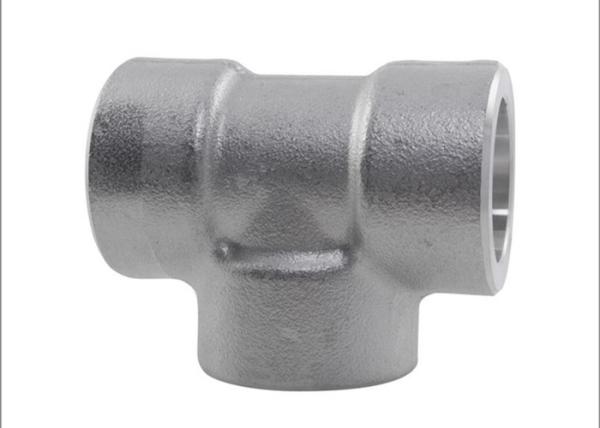 ASTM A182 Socket Weld Reducing Tee , SS 304 1  X 1 / 2  Class 6000 Stainless Steel Reducing Tee