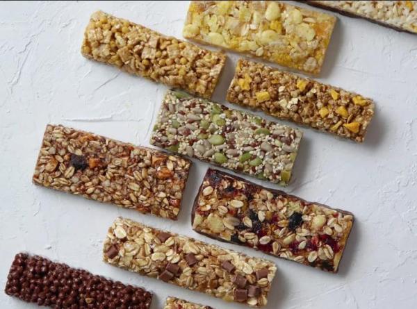 Barra continua y automática del cereal del sésamo que hace la máquina, máquina de Chikki del cacahuete