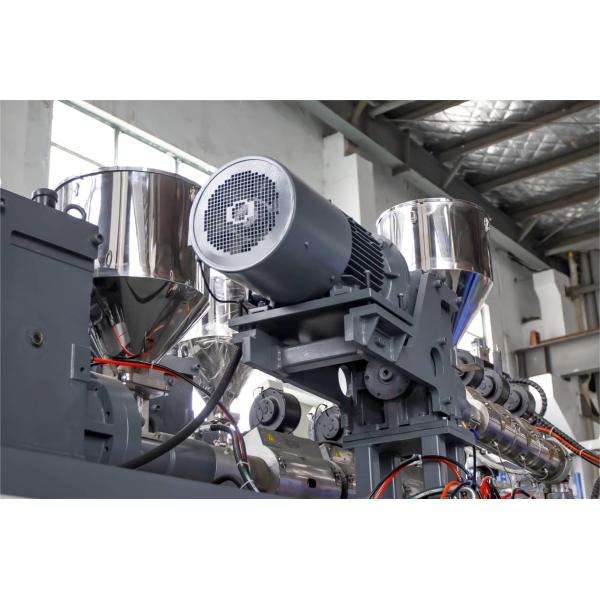 HDPE Plastic Shampoo Bottle Blow Molding Machine Horizontal High Speed