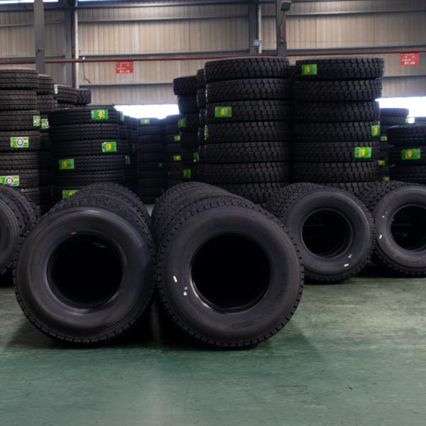 17.5-25 OTR 3T Loader Forklift Tyre Tailand Rubber 20Ply 26mm Tread Mud Terrain Tire Off The Road Tires AE805 E-3/G-3