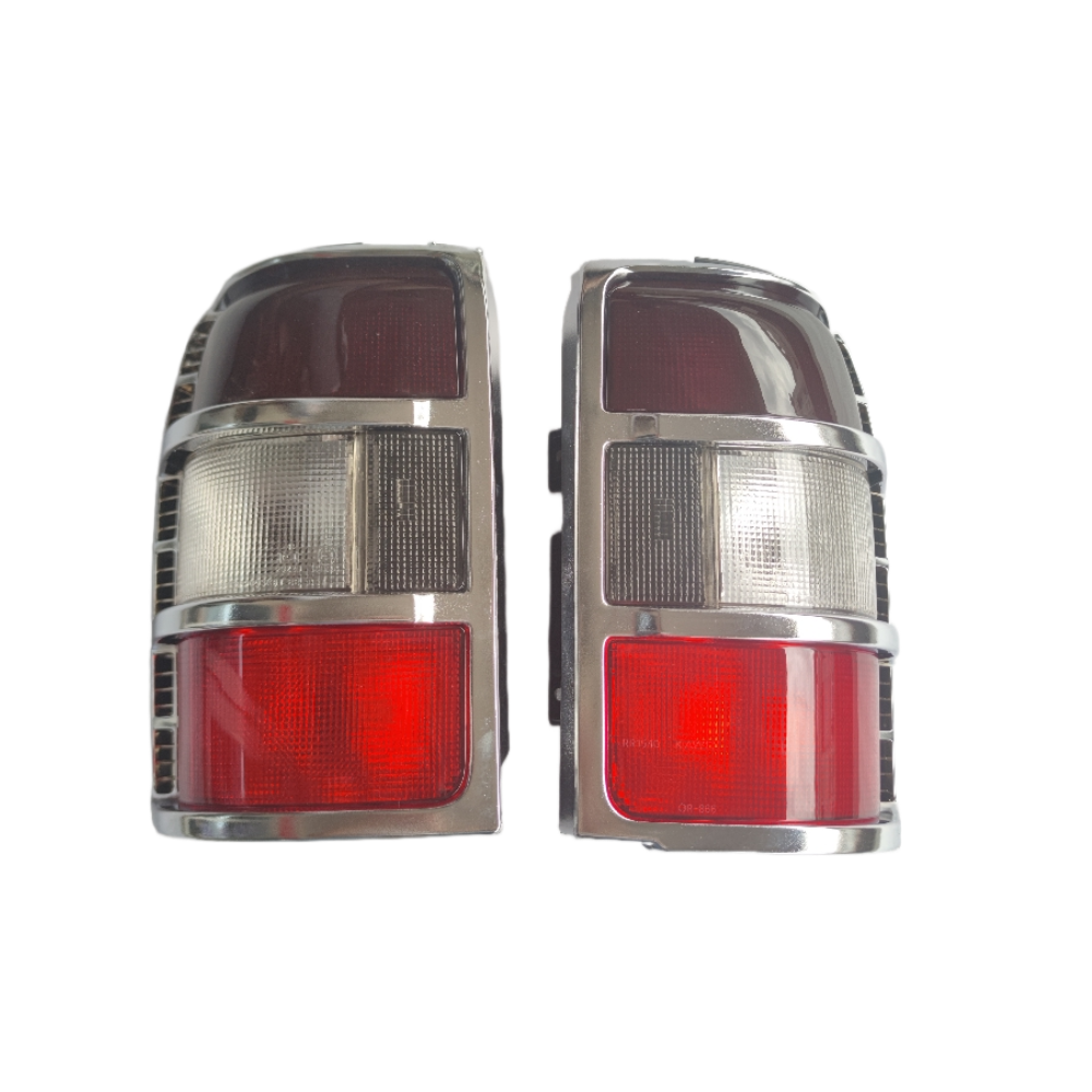 Original MR414041 MR414042 Parking & Turning Signal Light Bulbs 12V New for Mitsubishi Pajero Montero V33 1989-1999