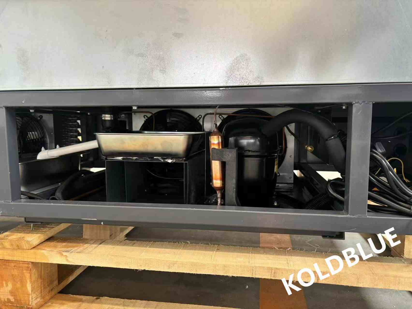 Adjustable‑shelf Compact Chiller Cabinet Custom Color for Small Grocery Store Use