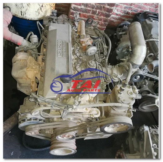 Used 4HE1 Isuzu Engine Spare Parts 99.2 / 4000 KW (PS) / Rpm Power 6 Cylinder