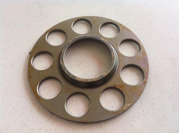 Iron Cylinder Block Set Plate Spare Parts For SK130-8 SH130 Main Pump