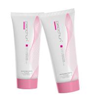 Les hommes et les femmes obtiennent le look blond parfait avec une crème de salon de coiffure professionnelle