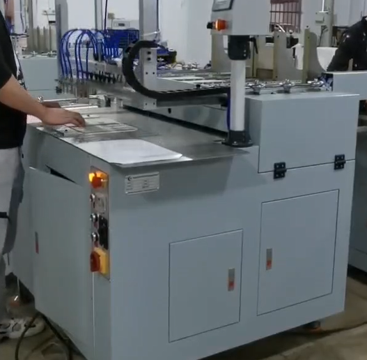 Compact Case Making Machine With One-Person Operation And Two-Side Pasting For Digital Print