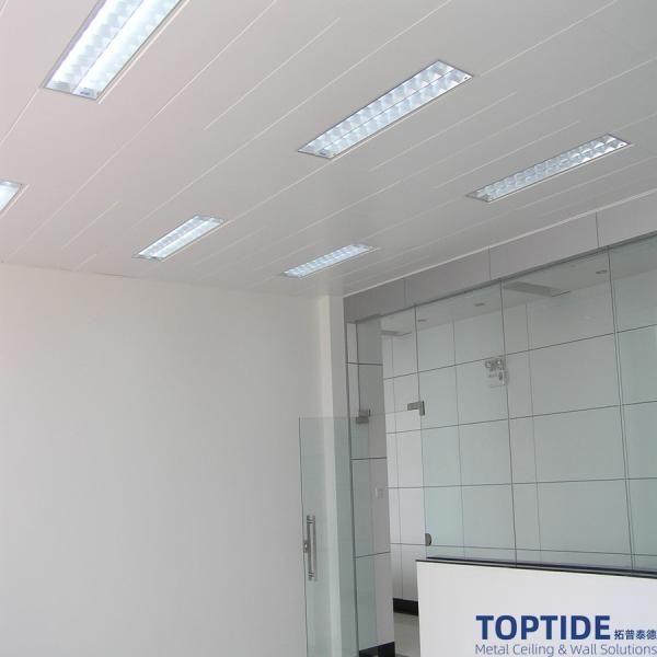 CE Certified 1.2mm 300x1200 Decorative Drop Ceiling Metal Grid Interior