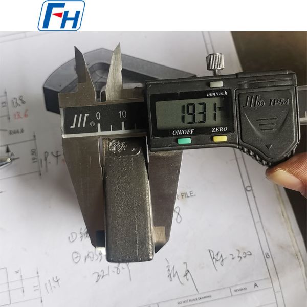 Wear Resistant Ni Hard 4 Cast Iron Concrete Mixing Blades Impact Corrosion