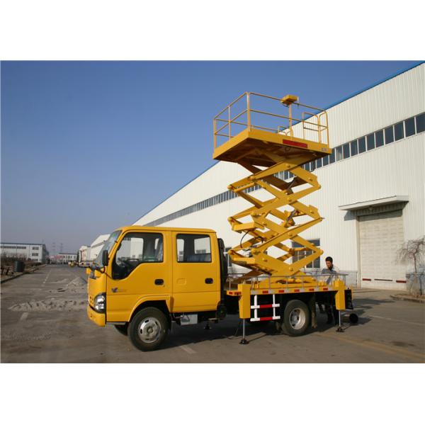 El camión de la impulsión los 22M del chasis 4x2 de ISUZU montó la carga de la plataforma de trabajo aéreo 90km/H 200kg