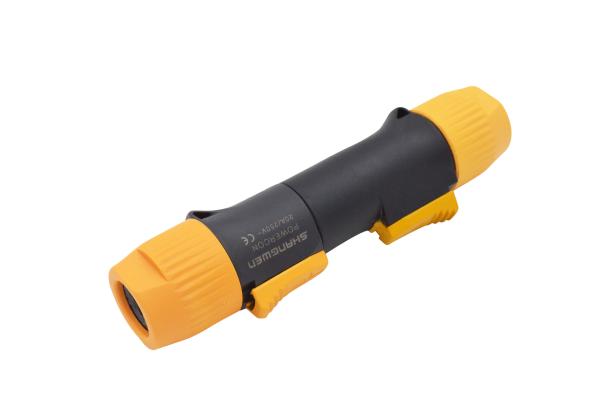 Conector de alimentação industrial masculino e feminino Ip65 à prova d'água exterior