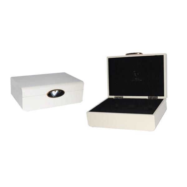 Wooden Unique Perfume Packaging Luxury Style High Gloss Lacquer Surface Finish