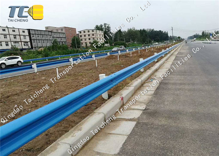 Высокоскоростной барьер безопасности дорожного движения W Beam Guardrail барьер безопасности дорожного движения высокопрочный оцинкованный барьер
