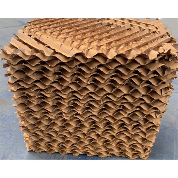 Les protections de haute résistance de refroidisseur évaporatif d'équipement de ferme de porc ajustent l'humidité d'air