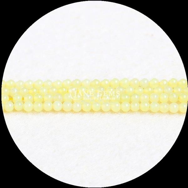 Des perles de pierre précieuse de forme ronde, magnifiques et uniques pour votre collection