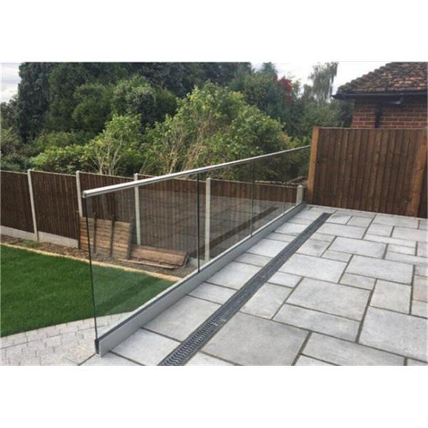Luxury U Channel Tempered Glass Railing Systems Flooring Mounted For Pool Fencing