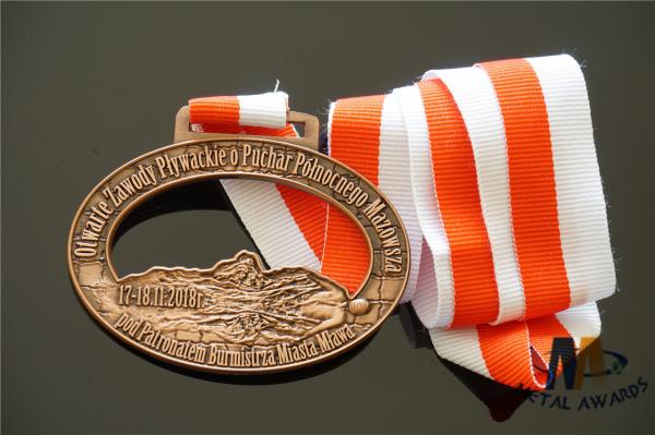 Durable Small Metal Medallions Antique Copper Plated Medailles Oval Shape