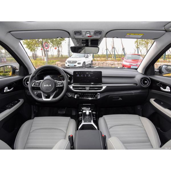 Petrol Fossil Fuel Powered Car Auto Sedan Vehicles Kia K3 1.5L IVT Compact 4 Door 5 Seat