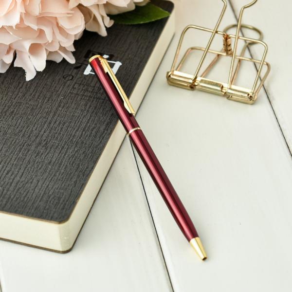 Un stylo à bille en métal mince personnalisé 0.7mm Publicité Promotion Hôtel