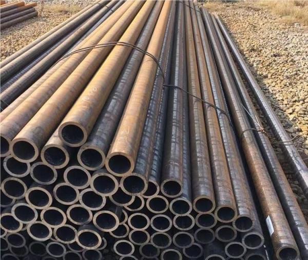 ASME SA 105 Carbon Seamless Steel Tube 200mm Small Diameter Pipe With Excellent Strength For Refining Industry
