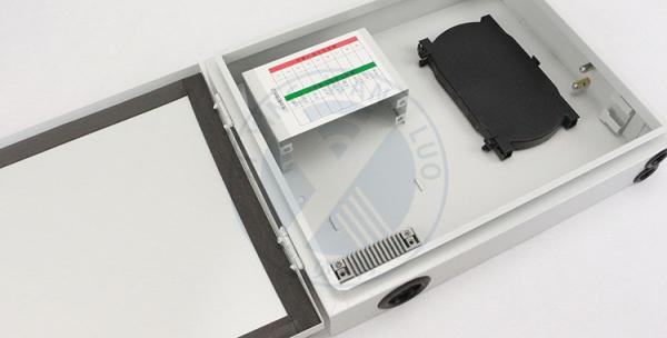 Mini Outdoor IP65 Cold rolled steel(SPCC)  Wall Mounted Fiber Optic Distribution Box with 2*1:8 PLC Port SC