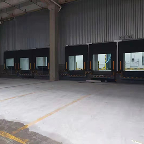 Durable Mechanical Dock Shelter for Cold Storage / Temperature Controlled Warehouses