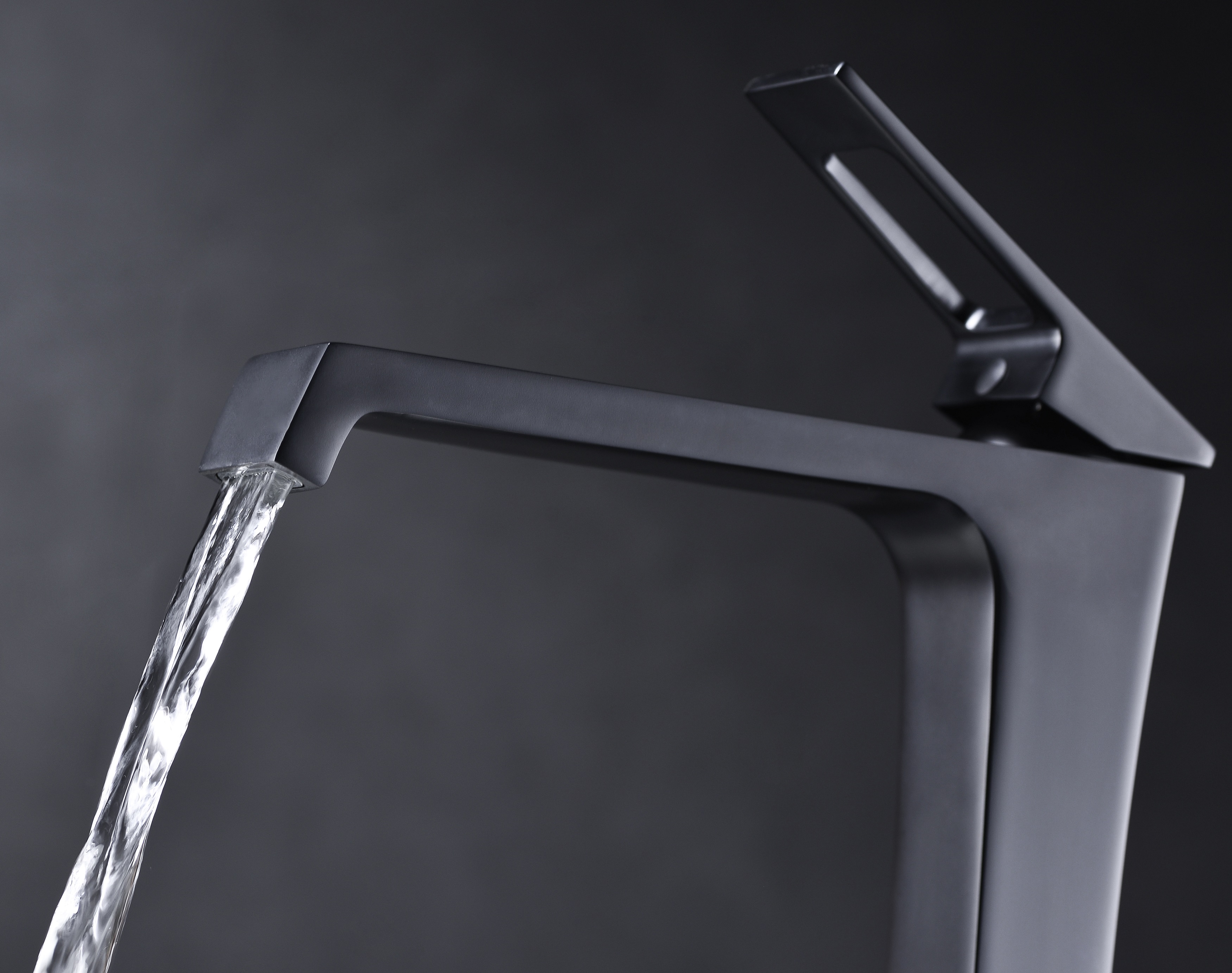 Штейновое черное давление воды Faucet 0.05-1.6Mpa раковины Ванная комната водопада