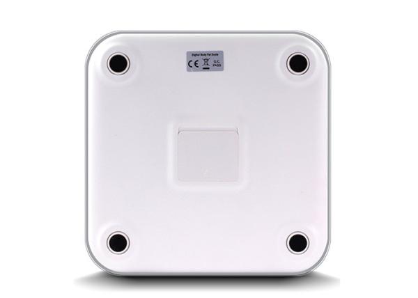 Automatic On / Off  Tempered Glass Platform WiFi Smart Scale