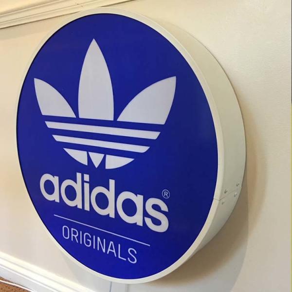 Montagem acrílica de alumínio da parede do projeto da placa do sinal do nome da cafetaria