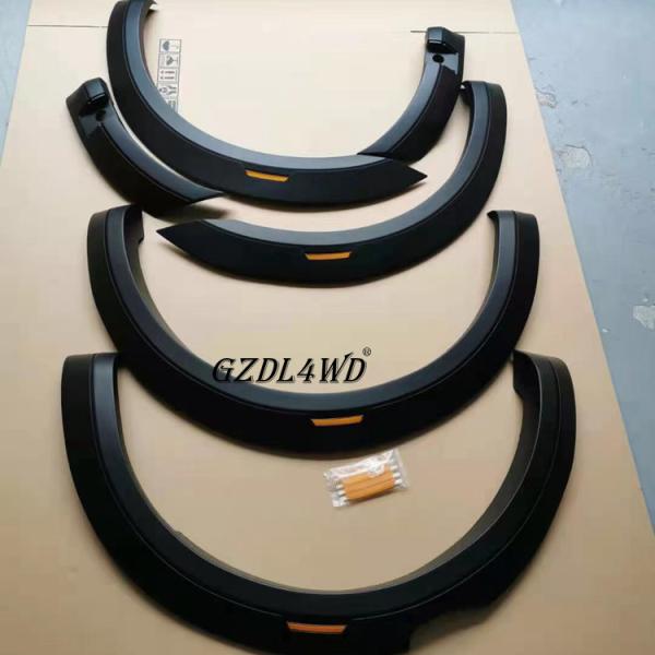 O arco da roda de GZDL4WD alarga-se para Ford Ranger T8 2018-2020 com luzes