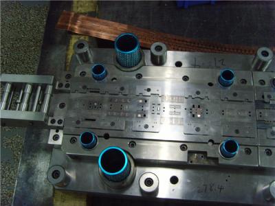 Self - Motion Riveting Sheet Metal Progressive Die 0.002mm Tolerance With Guide Plate